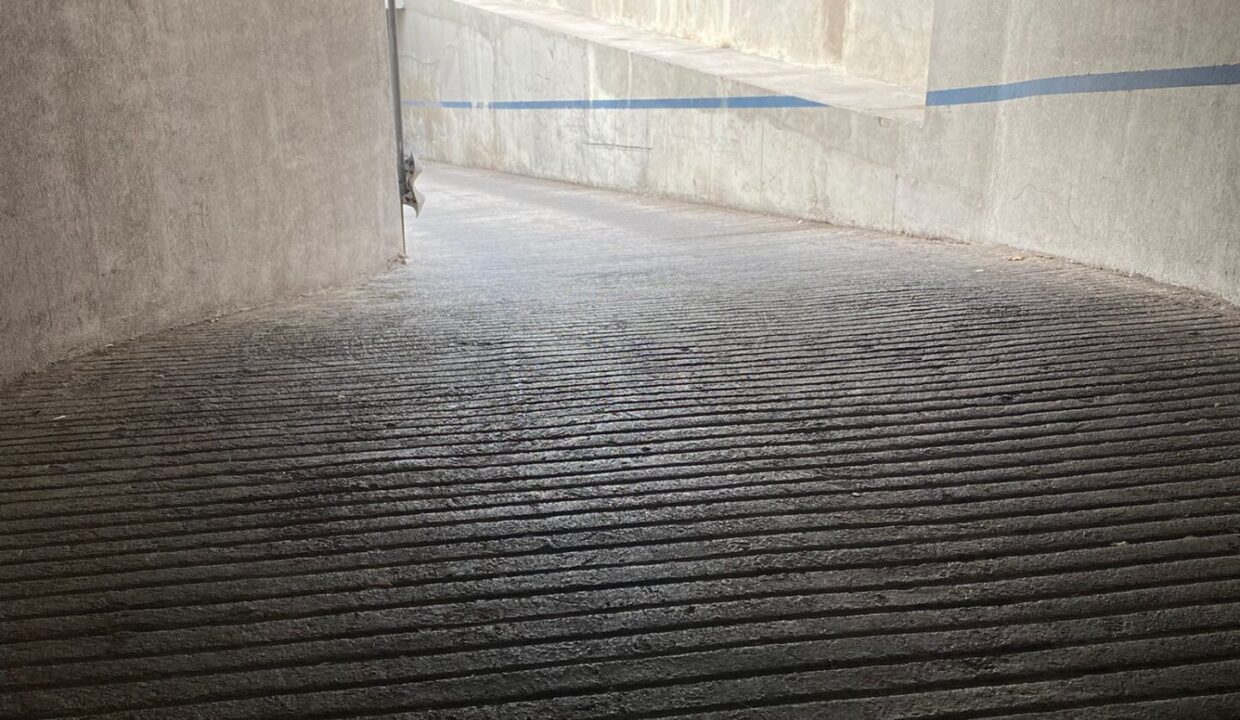 e8fb3ce4-d43c-4155-bc3a-9bc4ff251e25